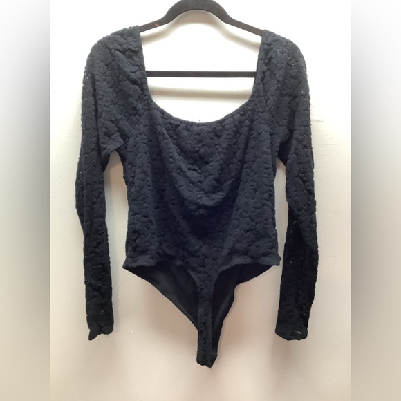 Wild Fable Size XL Bodysuit Black Long-sleeve and White Sleeveless Preloved - Picture 3 of 5
